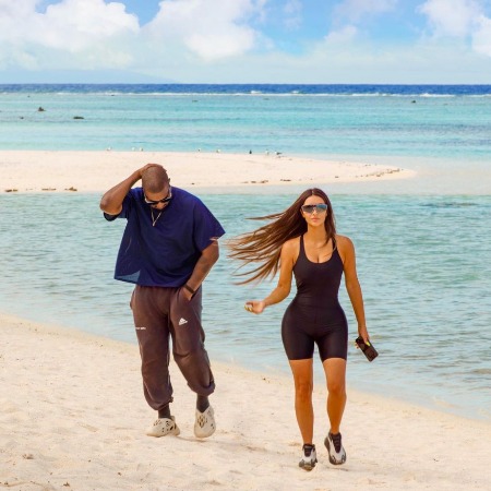 Kim Kardashian își bucură fanii cu aparițiile incendiare! Vezi cu cine s-a fotografiat vedeta - FOTO