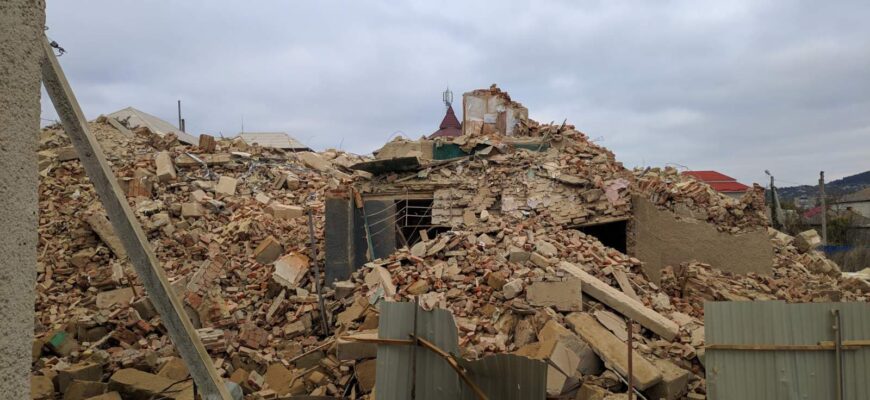 2f2bdd73e4a33c627b2b9c5a04a77a5d08fef9ade39f47275e31aae1f92098c4 2