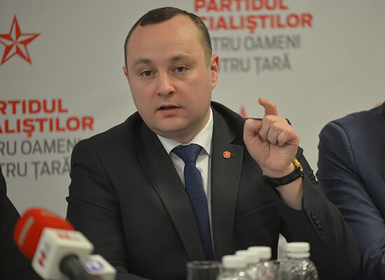 5d36e3455386cf90f7683ebca1a26a53