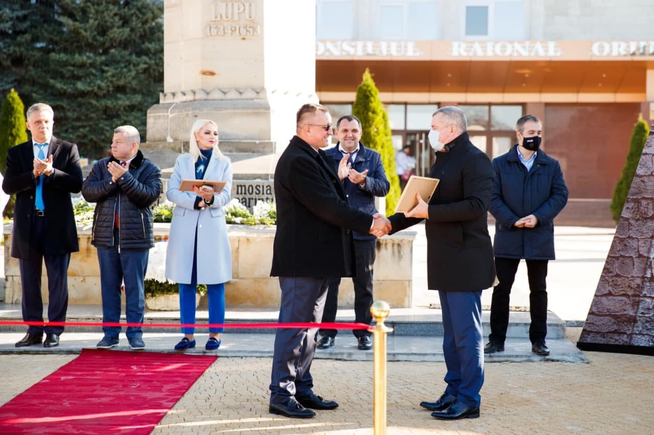 Sergiu Sârbu tot mai aproape de Partidul Șor! Va fi al 4-lea partid din cariera politică? 3 Sergiu Sârbu tot mai aproape de Partidul Șor! Va fi al 4-lea partid din cariera politică?