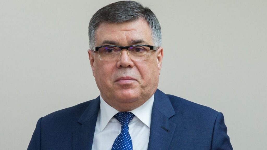 renita video 62207 1569913716