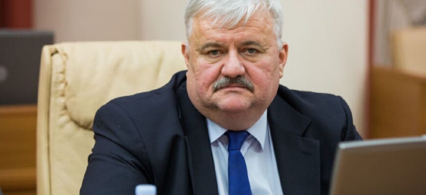 Reacția lui Igor Șarov, după ce premierul Ion Chicu l-a revocat din funcție: „Rămân colegul Dvs” 1 sharov