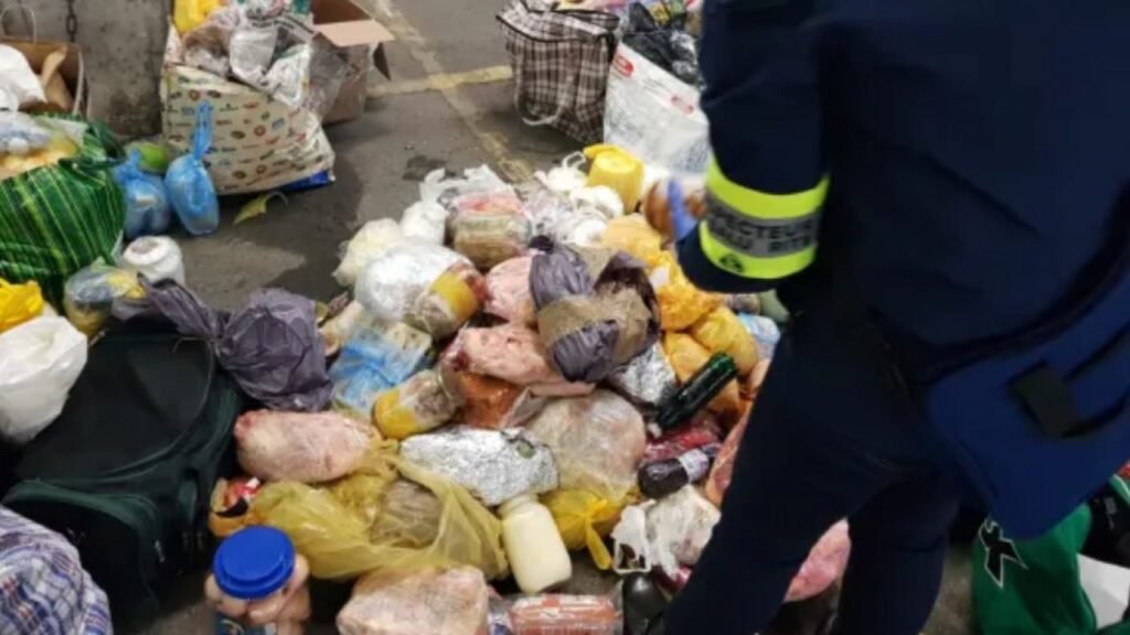 Mai mulți moldoveni stabiliți în Franța au rămas de sărbători fără coletele trimise de rude
