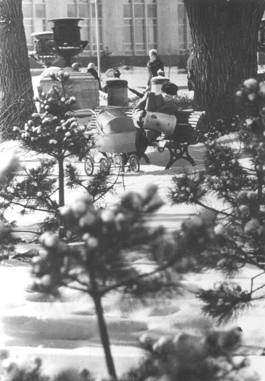 FOTO - Imagini de poveste! Cum erau iernile în Chișinăul anilor 50-60