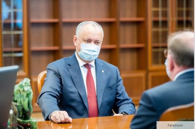 FOTO - Dodon a pregătit deja biroul pentru Maia Sandu: Și-a strâns toate bagajele