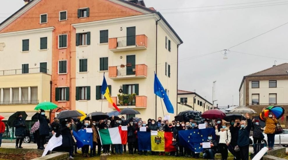 Diaspora de la Padova alături de protestatarii de la Chișinău: Cerem anularea legilor controversate