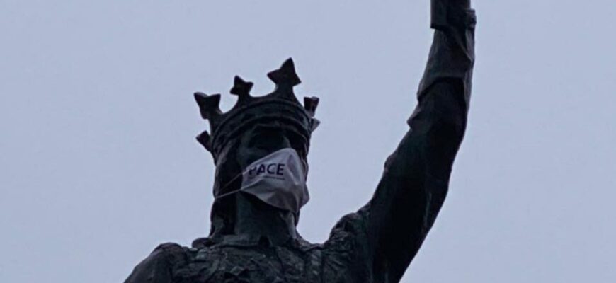 stefan cel mare monument masca pace covid e1607156594726 1920x1020 c default