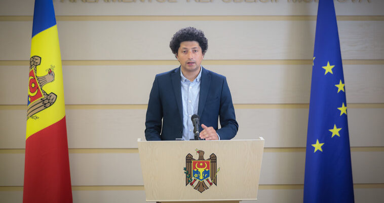 deputatul pas radu marian insista pe faptul ca moldovenii platesc mai putin pentru produsele petroliere