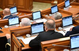 Șefii mai multor instituții publice vor putea fi demiși în urma controlului parlamentar