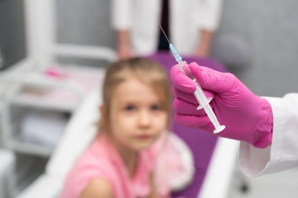 guvernul pas vrea sa inceapa procedura de vaccinarea anti covid a copiilor de la 12 ani