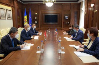 Igor Grosu s-a întâlnit cu Ambasadorul Republicii Populare Chineze, Zhang Yinghong