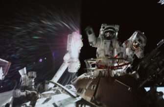 Astronauţii chinezi şi-au încheiat misiunea record de trei luni în spaţiu, la bordul Shenzhou-12