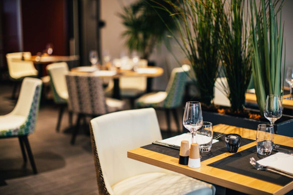 parlamentul a votat reducerea tva pentru horeca la serviciile de cazare si la produsele alimentare