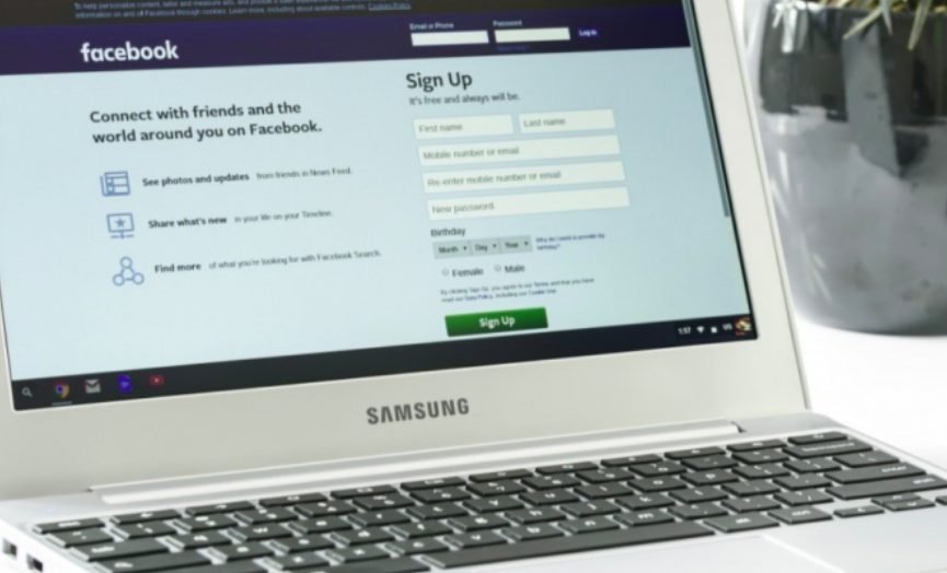Dezinformările domină pe Facebook și sunt de șase ori mai populare decât știrile