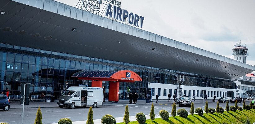 seful interauto prins pe aeroportul chisinau cu 100 000 de lire sterline nedeclarate 2
