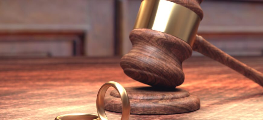 Mesajele private, probe în procesul de divorţ. Decizie controversată a Curții Europene a Drepturilor Omului