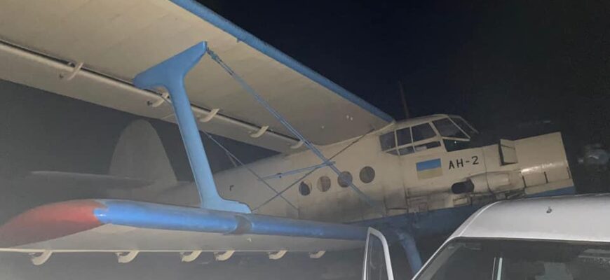 un avion cu tigari de contrabanda din ucraina care se indrepta spre romania capturat de politistii moldoveni