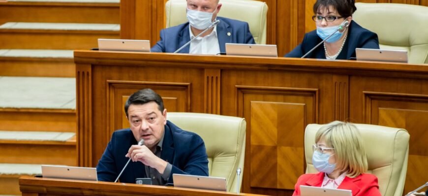 Guvernul PAS este acuzat de impunerea cenzurii în mass-media pe perioada stării de urgență