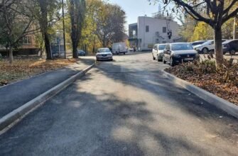 Continuă lucrările de amenajare ale curților din preajma blocurilor. Raportul prezentat de Ion Ceban