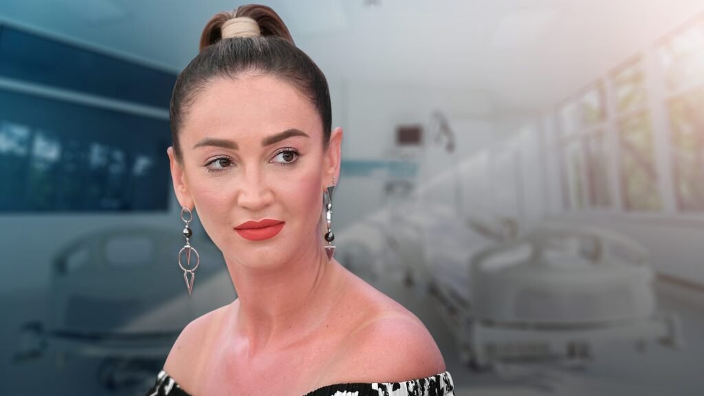 VIDEO// Olga Buzova, criticată după interpretarea piesei „Katiusha” la deschiderea Campionatului Mondial de box