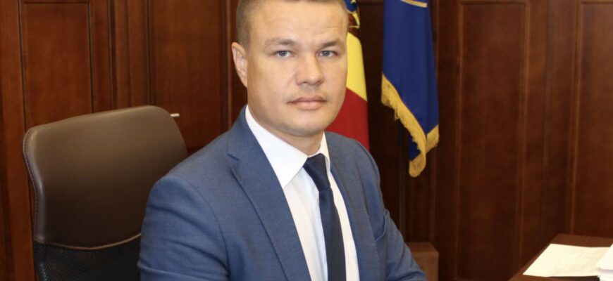 cv ul lui dumitru robu unde a invatat si ce functii a avut noul procuror general interimar 60291 1565257225