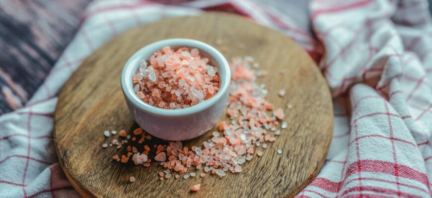 close up photo of himalayan salt