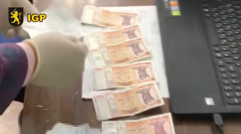 VIDEO// Elibera certificate FALSE de vaccinare contra sumei de 2000 de lei. Angajatul IMSP CS Edineț - REȚINUT