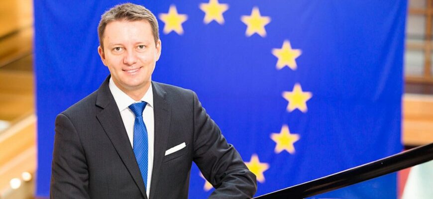 1024px 16 10 26 muresan portrait str 20 1920x1020 c default