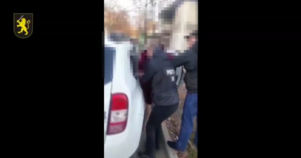 VIDEO// Alte două persoane au fost reţinute pe cazul dublului omor săvârșit în satul Hiliuți, raionul Făleşti 1 VIDEO// Alte două persoane au fost reţinute pe cazul dublului omor săvârșit în satul Hiliuți, raionul Făleşti