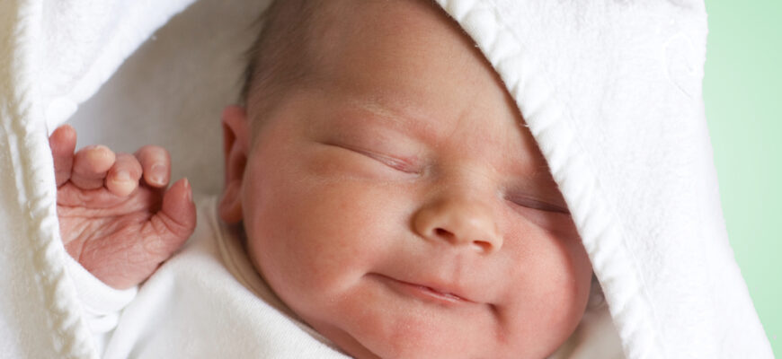 baby smile green jpeg 300