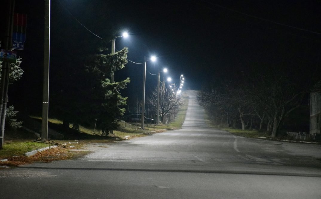 VIDEO// Echipa Partidului ȘOR a iluminat majoritatea satelor din raionul Orhei: „Suntem foarte mulțumiți că avem lumină”