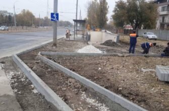 FOTO// În Capitală au loc lucrări de reparație curentă și întreținere a infrastructurii rutiere