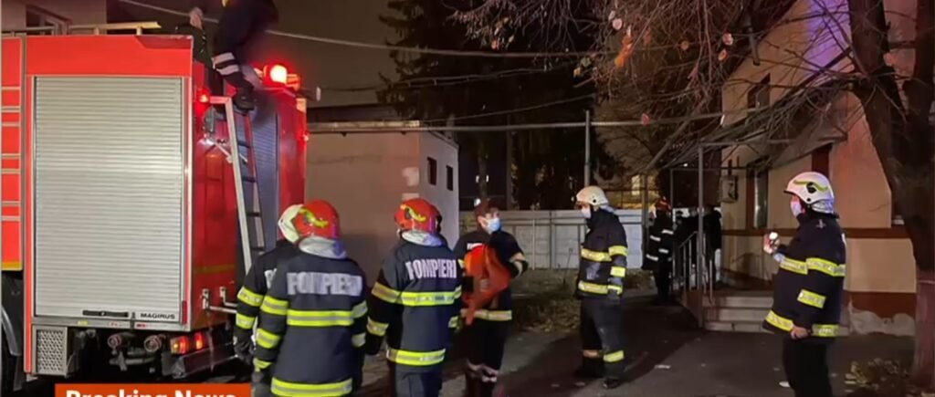 Incendiu de proporții la un spital Covid din România: Doi pacienți au decedat, iar alți 20 au fost evacuați