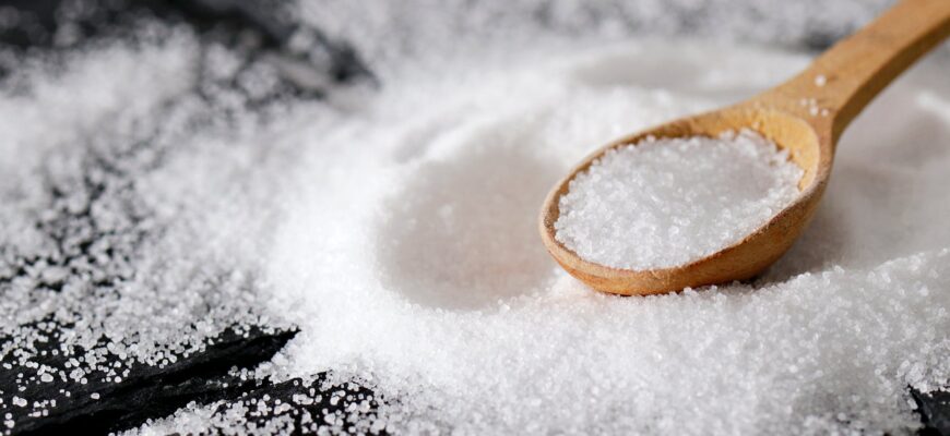 brown rubber band on white snow