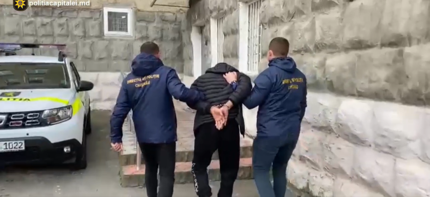 2400 de dolari falsi scosi din circuit de politisti si procurori