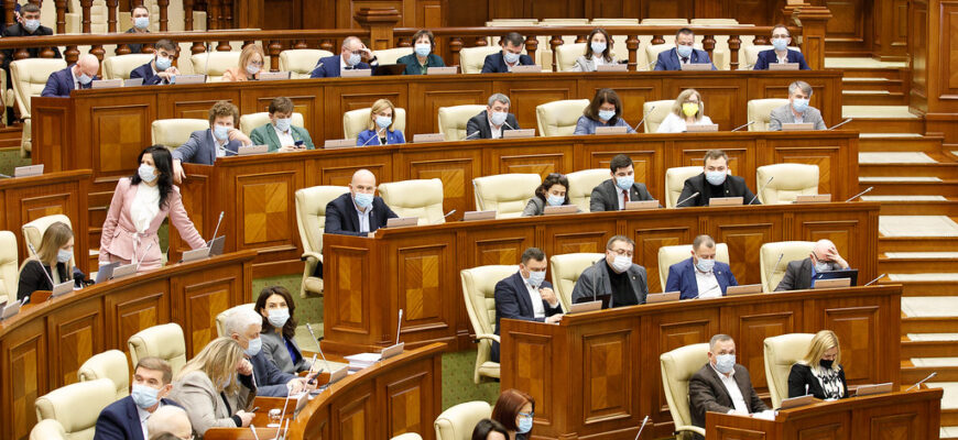 in pofida criticilor din partea opozitiei proiectul politicii fiscale si vamale a fost votat in lectura a doua de deputatii pas