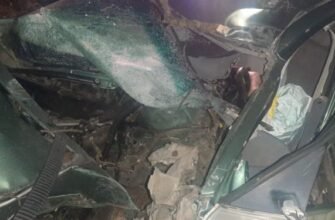 Un tânăr de 18 ani a decedat, iar trei persoane au ajuns la spital, în urma unui accident rutier, la Edineț