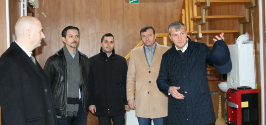 ministrul economiei in guvernul pas a vizitat i.s. aeroportul international marculesti