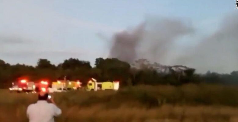 noua oameni au murit intre care si doi copii dupa ce un avion s a prabusit in republica dominicana