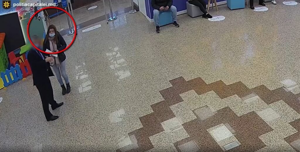 VIDEO// Dacă o recunoști, anunță Poliția! O tânără este căutată pentru fals în acte