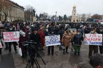 FOTO/VIDEO// Protest de amploare la Bălți! Oamenii consideră ILEGALE alegerile