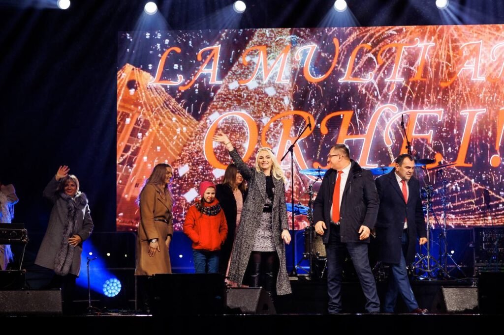 Concert de excepție, la OrheiLand, de Revelion! Mii de oameni au întâmpinat noul an într-o atmosferă de poveste! 1 2022 01 01 00.39.12