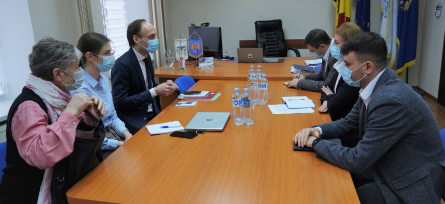 conducerea cec a avut o intrevedere cu reprezentantii institutului international pentru democratie si asistenta electorala