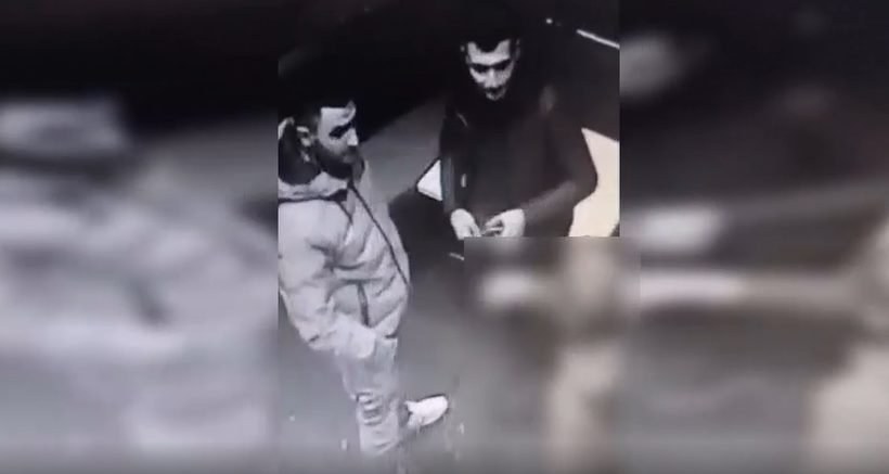 VIDEO// Anunţă poliția dacă îi cunoşti! Doi tineri sunt căutaţi de oamenii legii pentru comiterea unui act de huliganism