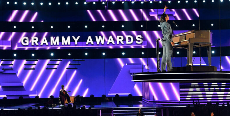 imagine de la show ul grammy din 2020 790x460 1