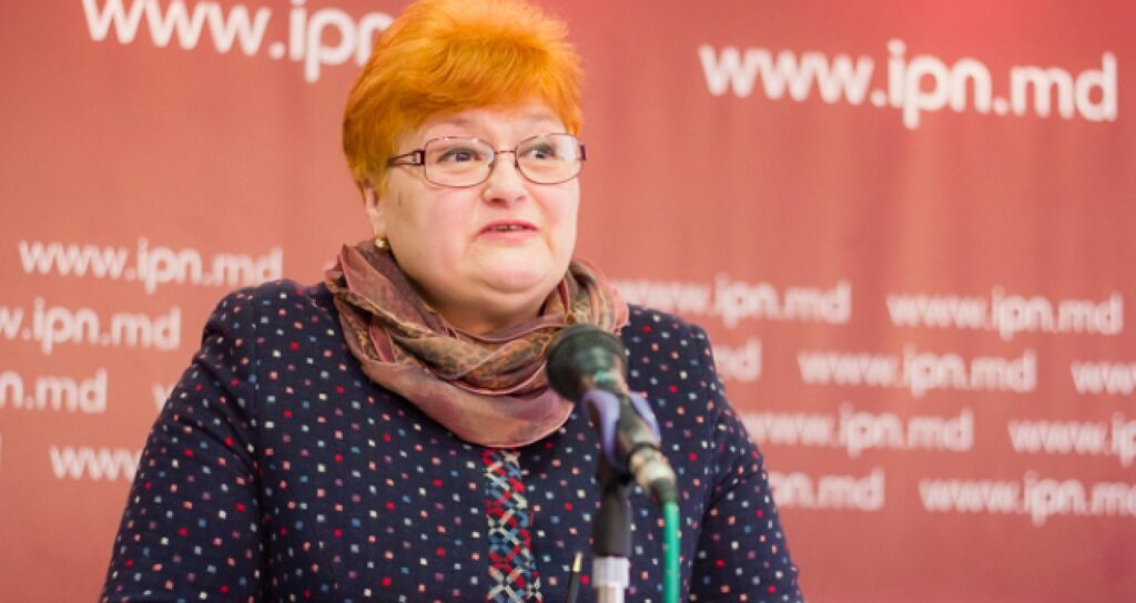 maia banarescu 1920x1020 c default