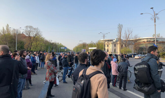 protest neutru primavara toamna