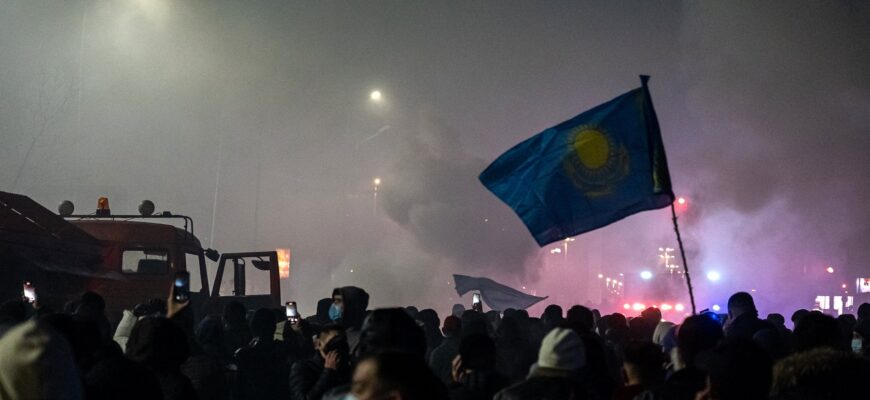 rusia si aliatii au trimis un contingent al fortelor de mentinere a pacii in kazahstan