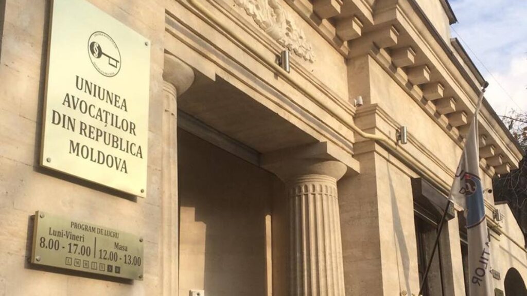 uniunea avocatilor anunta greva japoneza si cere parlamentului sa retraga amendamentul propus de olesea stamate