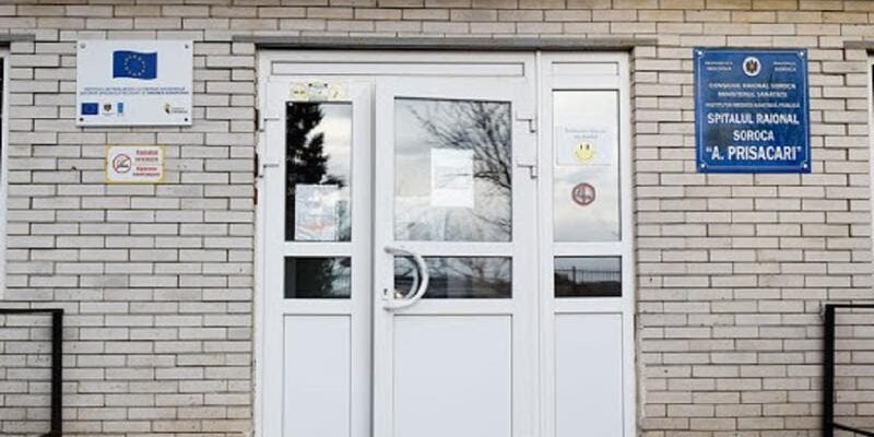 FOTO// O femeie din Soroca INDIGNATĂ pe comportamentul medicilor: Țara haosului și ipocriziei
